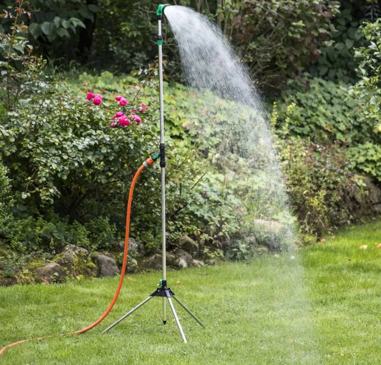 Verstellbare Gartendusche aus Kunststoff und Aluminium 170-215 cm